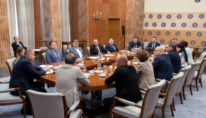 Premierul s-a întâlnit cu reprezentanții SANITAS. 14.000 de posturi vor fi deblocate din sistemul medical - sanitas-1685459922.jpg