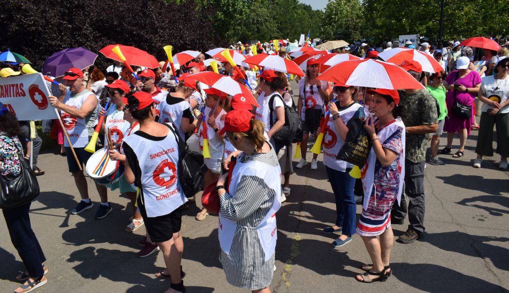 Membrii Sindicatului Sanitas Constanța se pregătesc să iasă în stradă - sanitas-1755622728.jpg