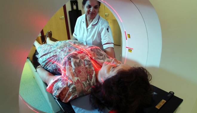 Șanse la viață pentru bolnavii de cancer:  programul de radioterapie, decontat de stat - sanselaviata-1426693034.jpg