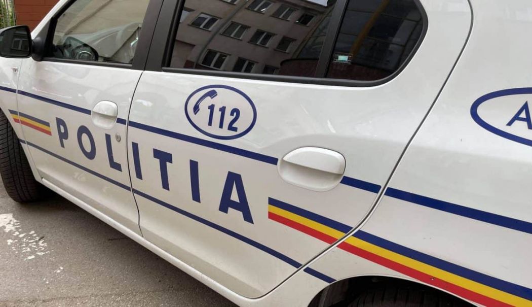 Un adolescent a fost șantajat luni de zile de un amic din sat să fure zeci de mii de euro din casă - santaj-1746379682.jpg