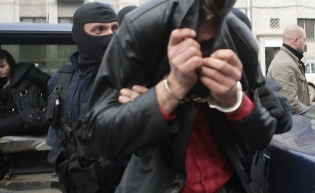 UPDATE. Șantajist prins în flagrant de polițiști și procurori - santajist-1422350956.jpg