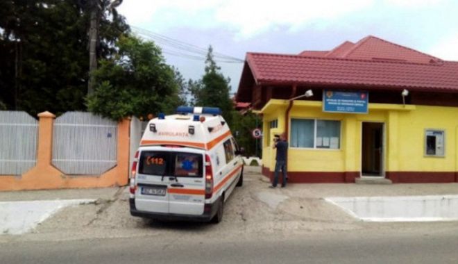 Agresorul de la Spitalul din Săpoca nu a putut fi audiat, pentru că a intrat din nou în sevraj - sapoca-1566328545.jpg