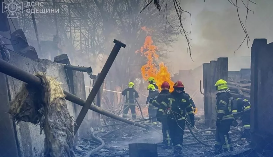 Rușii au atacat Odesa cu rachetă balistică. Şapte oameni au murit, iar alţi 15 au fost răniţi