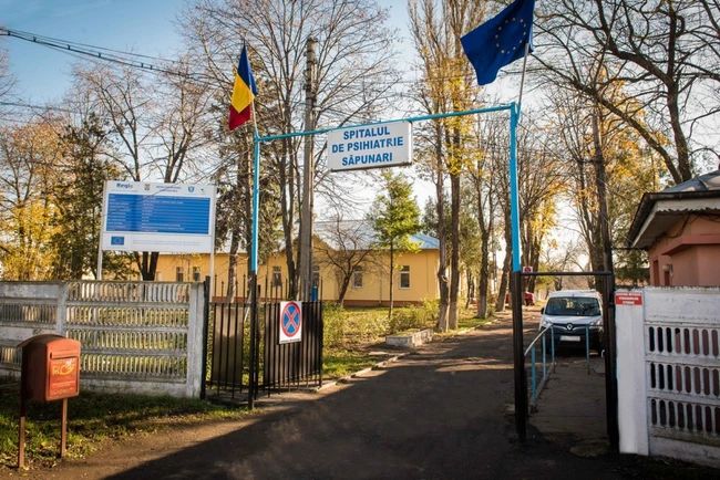 Scandal la un spital de psihiatrie. Zeci de angajați sunt acuzați că ar fi legat pacienții de paturi - sapunari-1781106999.webp
