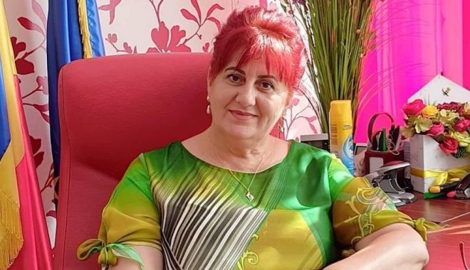 Primarul Dorinela Irimia: 