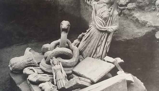 GALERIE FOTO / Povestea Șarpelui Glykon, statuie unică în lume - sarpe3-1530518797.jpg