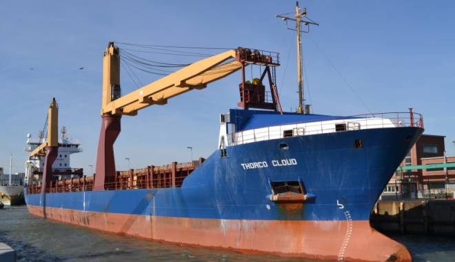 Șase marinari dispăruți și o navă scufundată, în urma unei coliziuni - sasemarinari-1450349814.jpg