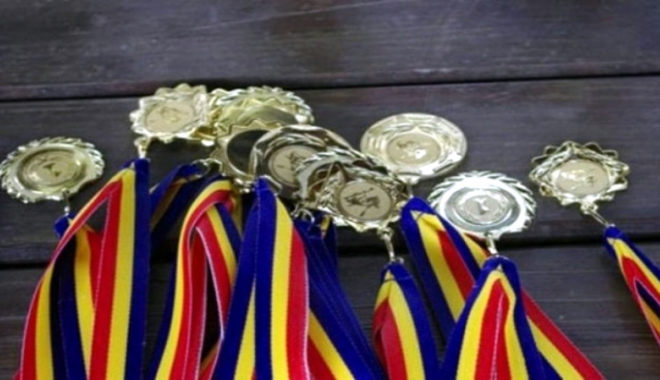 Minune! S-au mărit bursele pentru elevii olimpici - saumaritbursele-1462195640.jpg