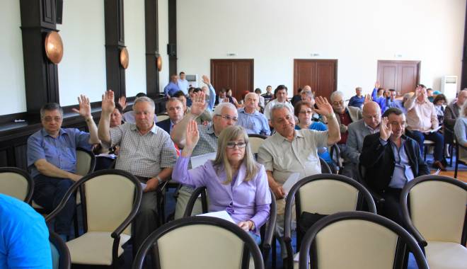 S-au votat noii șefi la Bibliotecă și Evidența Persoanelor - sauvotat10-1432827012.jpg