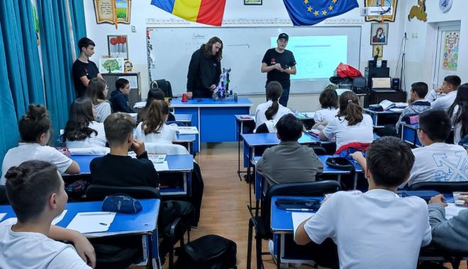 Clubul de robotică al Liceului Teoretic ”Nicolae Bălcescu” a marcat Săptămâna Europeană a Roboticii la Medgidia - sc1-1669622366.jpeg