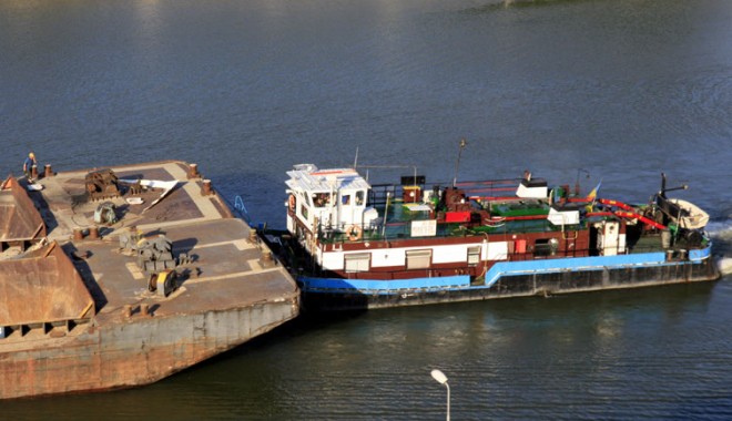 Scădere dramatică a traficului de cereale pe Canalul Dunăre - Marea Neagră - scaderedramaticapecanal-1398706473.jpg