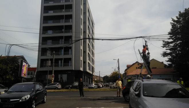 Mai puține cabluri pe bulevardul Mamaia din Constanța - scapamdecablurile-1569176328.jpg