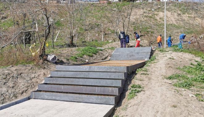 Scările spre Plaja Modern, complet refăcute - scarile-1617126995.jpg