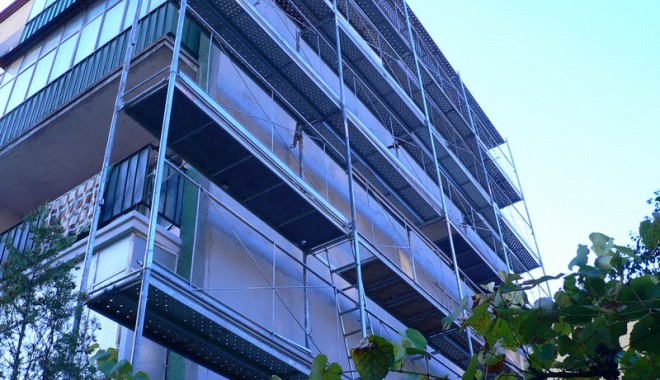 Prinși cu schela furată în spinare - schela-1330077656.jpg