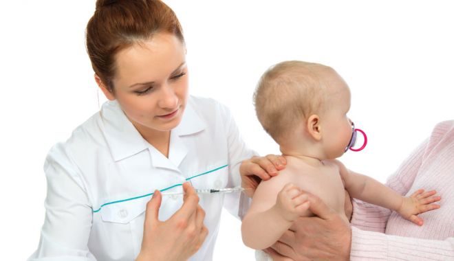 SCANDALUL VACCINURILOR / Posturile de radio și tv, obligate să includă în emisiuni opinia unui medic specialist - schemadevaccinare-1529590642.jpg