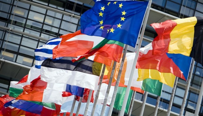 Partidul lui Marine Le Pen se opune aderării României la Schengen - schenge-1379868524.jpg