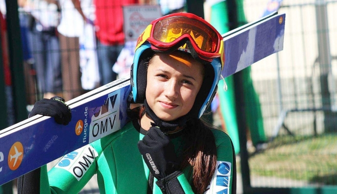 SĂRITURI CU SCHIURILE / Andreea Diana Trâmbițaș, locul 8 la Erzurum - schi-1487078768.jpg