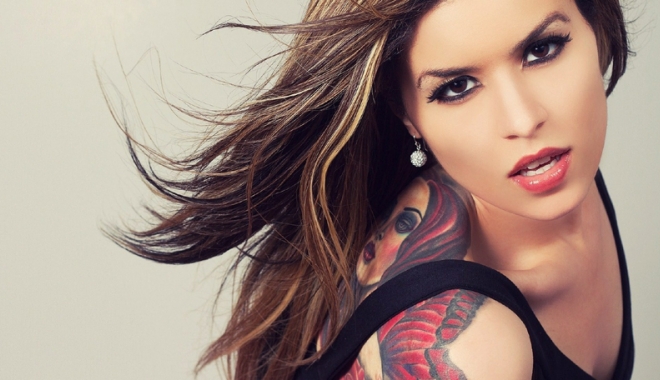 Schimb soție pe o brunetă sexy - schimbsotie-1462448196.jpg