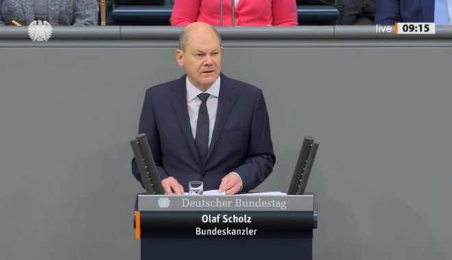 Cancelarul Olaf Scholz anunţă dificultăţi financiare pentru Germania