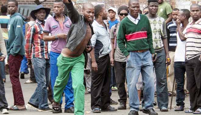 Sclavie în Africa. Imigranți vânduți în piețe! Cei care nu sunt cumpărați sau pentru care nu se primește recompensă sunt UCIȘI - sclavie-1492001321.jpg