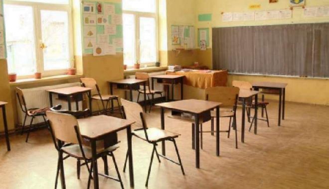 Școlile RĂMÂN ÎNCHISE PÂNĂ LA TOAMNĂ. Ce se întâmplă cu examenele naționale - scoala-1587985718.jpg