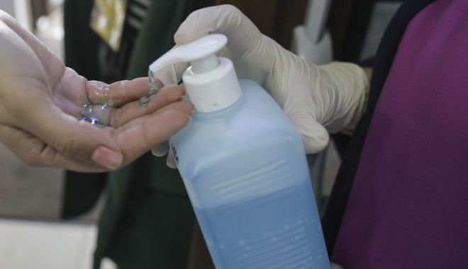 Veste bună pentru români. Guvernul va deconta măștile și dezinfectanții - scoala-1600525370.jpg