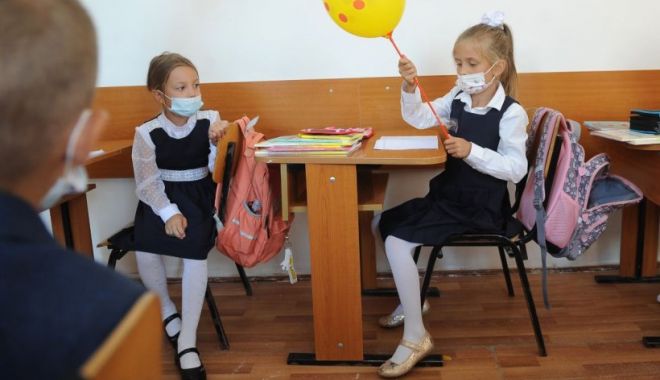 Educația juridică, financiară și antreprenorială devin materii obligatorii începând cu viitorul an școlar - scoala-1634573408.jpg