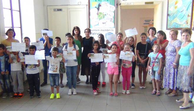 Profesorii Școlii nr. 11 nu au avut vacanță - scoala112-1440947509.jpg
