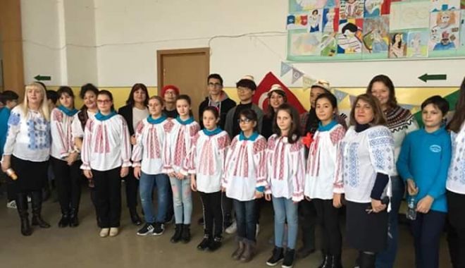 Voluntari din alte țări, la Școala Gimnazială nr. 10 