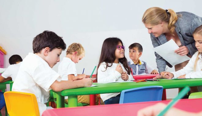 Deca: Numărul consilierilor școlari a crescut cu 50% - scoalaincluzivadecalitate03-1697129854.jpg