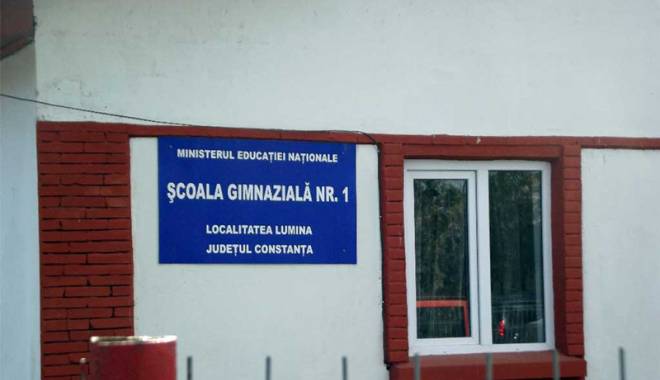 Copiii din Lumina  vor intra  într-o școală nouă - scoalalumina-1441128995.jpg