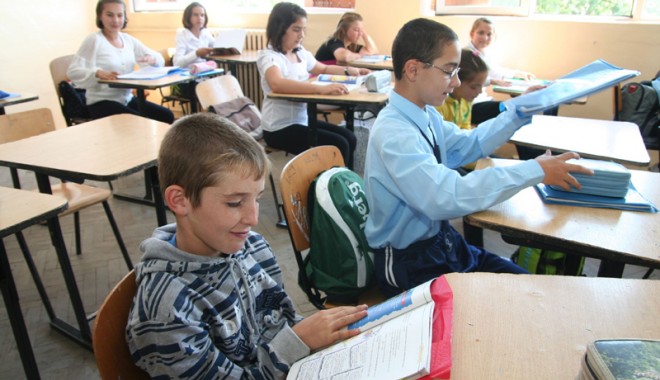 Controale în școlile și grădinițele constănțene. În ce condiții învață copiii - scoalatuzlaeleviclasa2-1383242162.jpg
