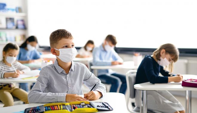 Se redeschid grădiniţele şi şcolile! - scoli-1612278240.jpg