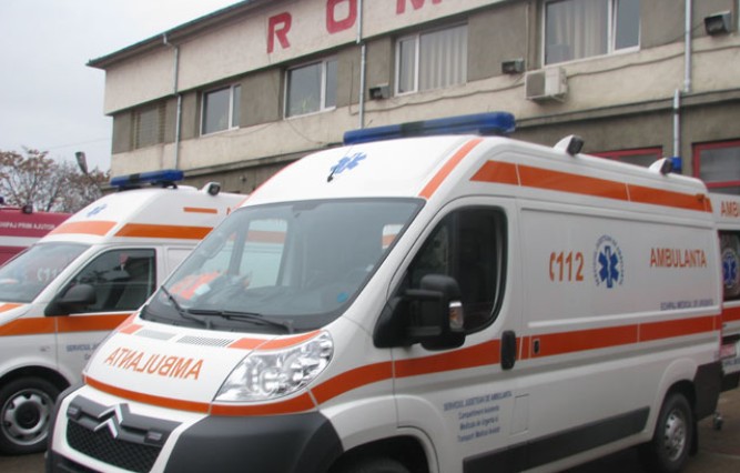 Accident rutier la Școala 8. Două persoane rănite, transportate la spital - screenshot-20260404-125944-1775296799.webp
