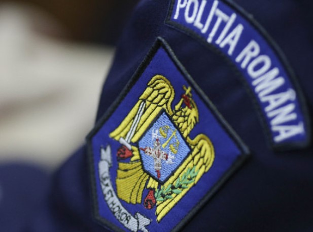 Scandal uriaș în poliție. Agenți acuzați că au permis întâlniri intime în arest contra unor sume de bani - screenshot-20260511-101611-1778483788.webp