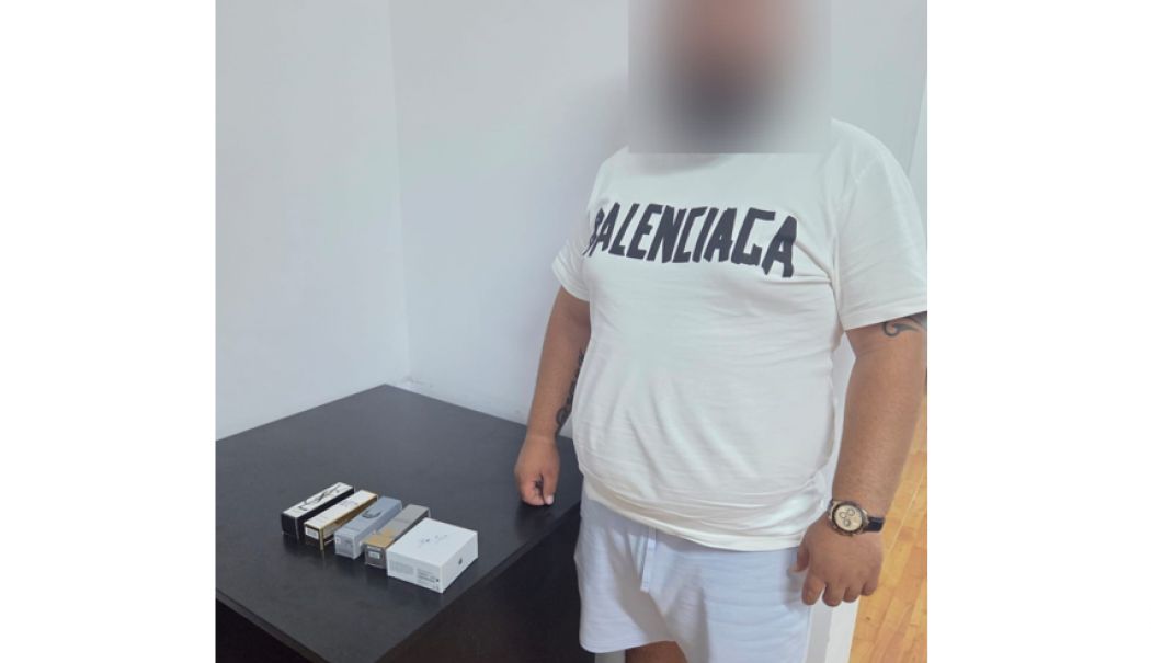 Jandarmii au prins un vânzător ce comercializa parfumuri contrafăcute, în stațiunea Neptun - screenshot-486-1752571244.png