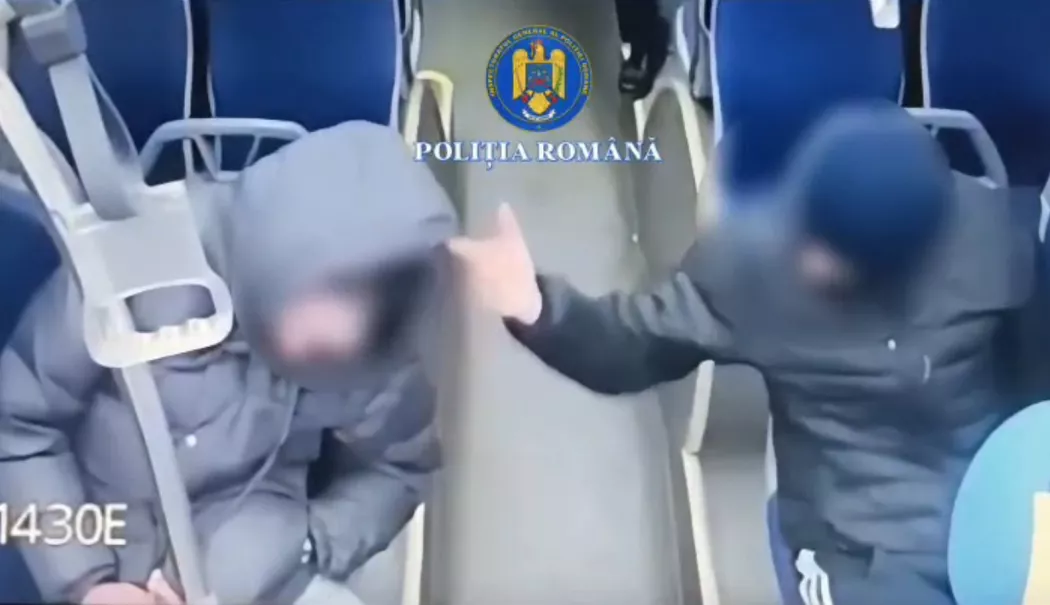 Tânăr constănțean, reținut după ce a furat ceasul unui bărbat care dormea în autobuz - screenshot2-1768567077.webp