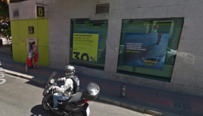 Luare de ostatici la Madrid - un bărbat înarmat a vrut să jefuiască o bancă. Suspectul, ARESTAT - screenshot20171116at101751063662-1510855170.jpg