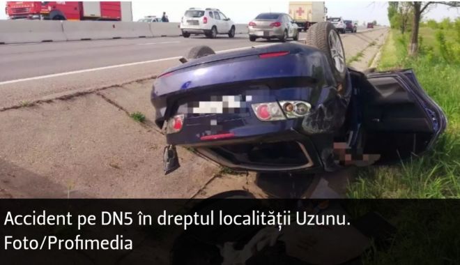 Două femei au fost rănite după ce s-au răsturnat cu mașina în șanț