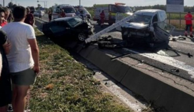 Un bărbat a murit, iar un copil este în stare critică, după un teribil accident