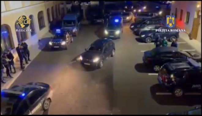 AMPLĂ OPERAŢIUNE! SUNT PESTE 300 DE PERCHEZIŢII LA ACEASTĂ ORĂ! Printre infracţiuni: traficul de droguri şi de minori - screenshot20221019090552whatsapp-1666160204.jpg