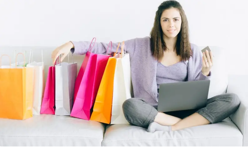 Consum în scădere. Din ce taie românul pentru a economisi banii