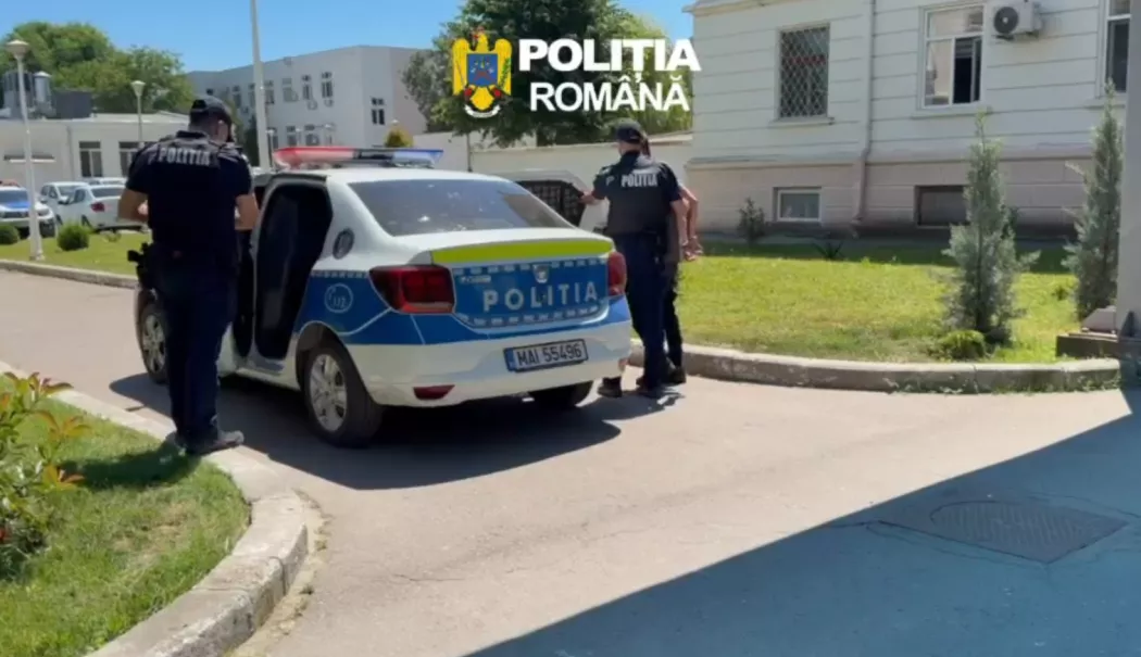 Jaf într-un bar de pe plajă. Doi tineri vor fi aduși în fața instanței - screenshot8-1782472203.webp