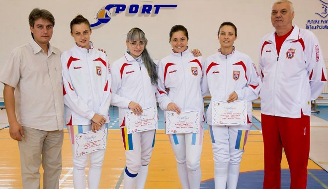 Scrimă: Clubul Steaua a câștigat Cupa României la spadă feminin / Galerie FOTO - scrima2-1412249180.jpg