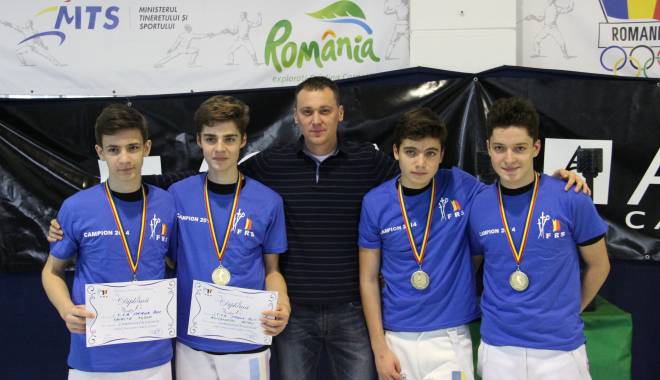Scrimă: CSA Steaua 1, câștigătoarea Campionatului Național de sabie cadeți - scrimasteauasursafrscrimaro-1417186711.jpg