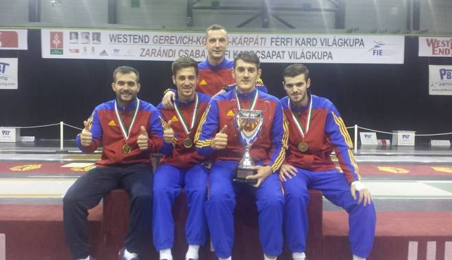 Scrimă: România a câștigat Cupa Mondială, la sabie masculin - scrimasursafrscrimaro-1416823405.jpg