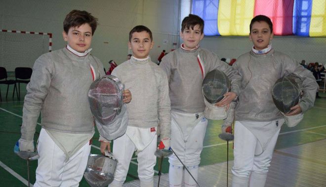 Scrimeri din toată țara, la Cupa Prieteniei - scrimeri-1551120656.jpg