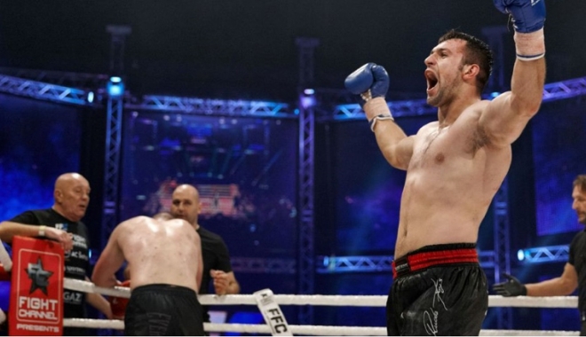 Sebastian Cozmâncă îl înlocuiește  pe Cătălin Moroșanu, în Gala  Superkombat  de la Mamaia - sebastiancozmanca-1469802520.jpg