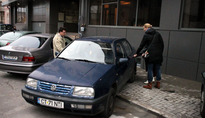Secretara din Primăria Dobromir, reținută de procurori pentru corupție - secretaraprimarieidobromir-1385574854.jpg
