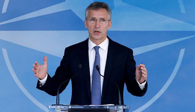 Secretarul  general al NATO, vizită surpriză  în Afganistan - secretarul-1541513009.jpg